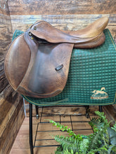 17.5" M Toulouse Close Contact Saddle